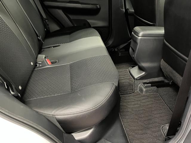 プレミアムＧ　ＨＥＶ　雹害　１オーナー　アダプティブクルーズコントロール　シートヒーター　スマートキー　電動格納ミラー　衝突被害軽減システム　レーンアシスト　オートマチックハイビーム　運転席助手席エアバック　シートヒーター（画像32）