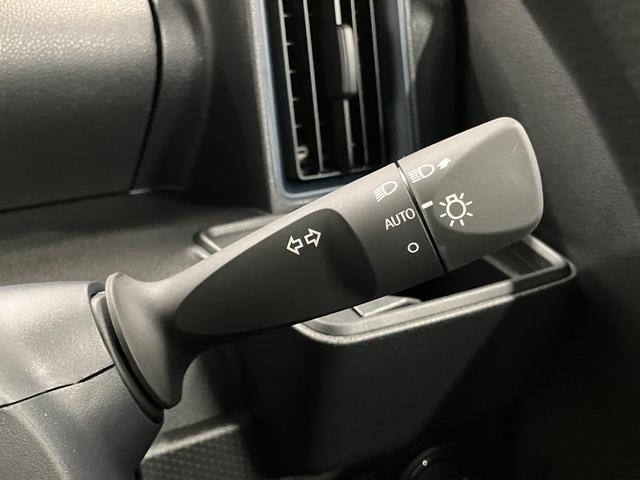 Ｘリミテッド　元展示車　届出済未使用車　禁煙車　１オーナー　９インチディスプレイオーディオ　バックカメラ　フルセグＴＶ　盗難防止システム　両側電動スライドドア　スマートキー　Ｂｌｕｅｔｏｏｔｈ　ＵＳＢ接続（画像18）