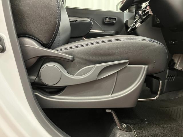 カスタムＸリミテッド　元展示車　届出済未使用車　ナビ　前後ドラレコ　ＥＴＣ　パノラマカメラ　アダプティブクルーズコントロール　フルセグＴＶ　シートヒーター　衝突安全ボディ　衝突被害軽減システム　レーンキープアシスト（画像28）