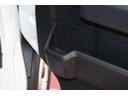 ＤＸ　衝突被害軽減ブレーキ　ラジオ　両側スライドドア　手引き式パーキングブレーキ　キーレスエントリー　オートライト　ハロゲンヘッドランプ　パワーウィンドウ　アイドリングストップ(21枚目)