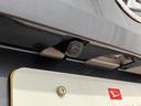 【バックカメラ】 対応モニターを装着することで、駐車時に車両後方の様子を見ることができます。