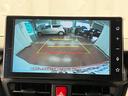 【バックカメラ】　駐車時に車両後方の様子を見ることができるので、運転の不安を軽くします。上質でスタイリッシュなインテリア