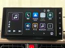 【９インチスマホ連携ディスプレイオーディオ】　対応しているスマホアプリを大画面で使えます！フルセグテレビやラジオの視聴、Ｂｌｕｅｔｏｏｔｈ接続による音楽鑑賞、ハンズフリー通話なども利用可能です。