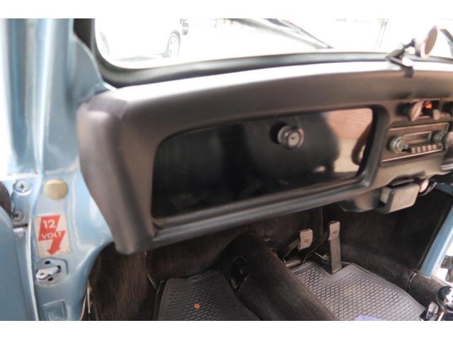 ビートル 2シーター ロードスター スピードスター15インチアルミホイール 走行距離59,870Km 4速ミッション車 社外ウッドステアリング(18枚目)