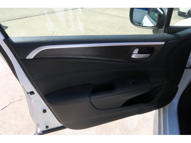 ジェイド ハイブリッドＸ　ナビ　バックモニター　フルセグ　スマートキー　プッシュスタート　ＥＴＣ　トラクションコントロール　エアコン　パワーステアリング　ＬＥＤヘッドライト　衝突軽減ブレーキ　レーンアシスト（15枚目）