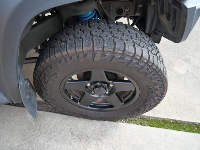 ジムニーシエラ ＪＣ　社外ターボ　トラスト制ボルトオンＴＢキット　社外クラッチ　ナビ　フルセグ　バックモニター　リフトアップ　社外マフラー　シートヒーター　ＥＴＣ　バックモニター　社外１６インチアルミホイール（16枚目）