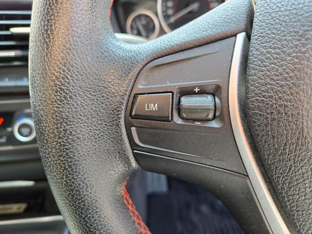 ３シリーズ ３２０ｉツーリング　スポーツ　ＦＵ１２１３　純正マルチナビ　ＣＤ　ＤＶＤ　ＭＳＶ　Ｂｌｕｅｔｏｏｔｈ　ハンズフリー　バックカメラ　革巻ハンドル　ステアリングスイッチ　ＬＩＭ機能　オートライト　ＨＩＤヘッドライト（25枚目）