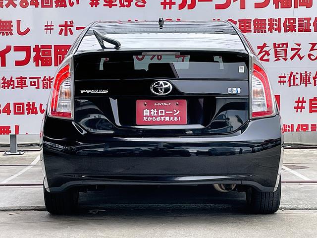 プリウス Ｓツーリングセレクション　ＦＵ１３０４　社外ＳＤナビ　ＤＶＤ　ＳＤ　Ｂｌｕｅｔｏｏｔｈ　フルセグ　ビルトインＥＴＣ　ウインカー付ドアミラー　ドアバイザー　ＬＥＤヘッド　フォグ　オートライト　ツーリング専用１７ＡＷ（10枚目）