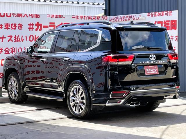 TOYOTA LAND CRUISER ZX | 2023 | BLACK | 12000 km | details