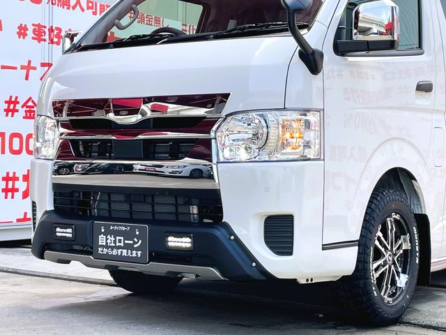 ハイエースバン ロングＤＸ　ＧＬパッケージ　ＦＵ１３４２　ＧＲ仕様車　新車コンプリート　ディーラーオプション　メッキドアミラー　ＴＲＤフロントスポイラー　リアスポイラー　サイドスカート　マッドクロス１６インチＡＷ　ホワイトレターＲＴタイヤ（8枚目）
