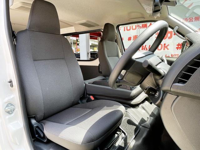 ハイエースバン ロングＤＸ　ＧＬパッケージ　ＦＵ１３４２　ＧＲ仕様車　新車コンプリート　ディーラーオプション　メッキドアミラー　ＴＲＤフロントスポイラー　リアスポイラー　サイドスカート　マッドクロス１６インチＡＷ　ホワイトレターＲＴタイヤ（48枚目）