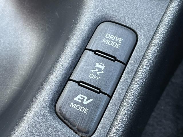 ヤリス ハイブリッドＸ　ＦＵ１３３４　純正メディアナビ　Ｂｌｕｅｔｏｏｔｈ　ミラーキャスト　バックカメラ　ビルトインＥＴＣ　ＵＳＢポート　プリクラッシュ　ＬＴＡ　ＰＫＳＢ　ＲＳＡ　レーダークルーズコントロール（32枚目）