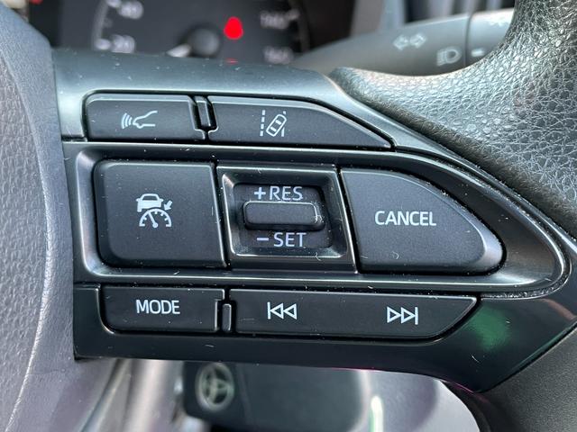 ヤリス ハイブリッドＸ　ＦＵ１３３４　純正メディアナビ　Ｂｌｕｅｔｏｏｔｈ　ミラーキャスト　バックカメラ　ビルトインＥＴＣ　ＵＳＢポート　プリクラッシュ　ＬＴＡ　ＰＫＳＢ　ＲＳＡ　レーダークルーズコントロール（35枚目）
