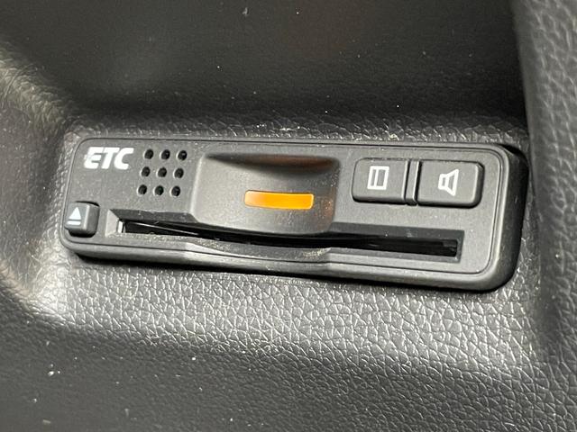 シャトル ハイブリッドＸ　ＦＵ１３５２　純正オプションナビ　ＤＶＤ　ＳＤ　ＢＴ　フルセグ　バックカメラ　ＥＴＣ　ＬＥＤヘッド　ハーフレザーシート　クルーズゴントロール　シティブレーキアクティブシステム　社外１５ＡＷ（29枚目）