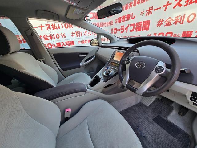プリウス Ｓ　ＬＥＤエディション　ＦＵ１５６４　純正ＳＤナビ　ＣＤ　ＤＶＤ　地デジ１セグ　バックカメラ　フロントカメラ　ビルトインＥＴＣ　革巻ハンドル　ステアリングスイッチ　オートライト　ＬＥＤヘッドライト　ウィンカー付電格ミラー（16枚目）