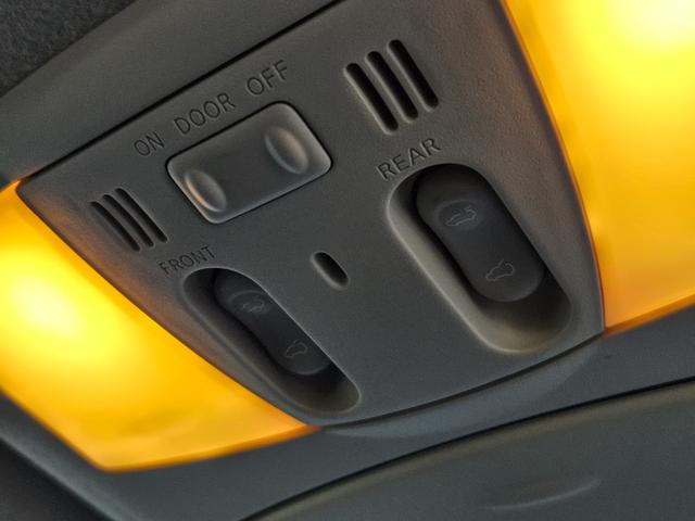 エルグランド ３５０ハイウェイスタープレミアム　ＦＵ１５５８　純正ＨＤＤナビ　ＣＤ　ＤＶＤ　地デジフルセグ　Ｂｌｕｅｔｏｏｔｈ　ハンズフリー　バックカメラ　サイドカメラ　アラウンドビューモニター　ビルトインＥＴＣ　革巻ハンドル　ステアリングスイッチ（33枚目）