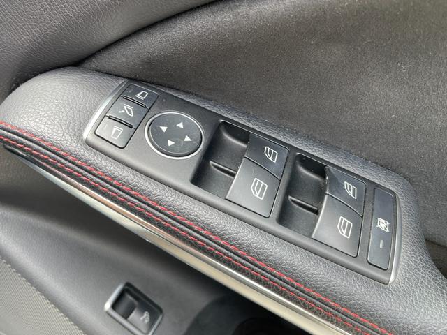ＣＬＡクラス ＣＬＡ１８０　スポーツ　ＦＵ１６１２　純正ＨＤＤナビ　ＢＴ　フルセグ　バックカメラ　パドルシフト　ＬＥＤヘッド　デイライト　ハーフレザーシート　シートヒーター　ディストロニックプラス　ブラインドスポット　イルミスカッフ（16枚目）