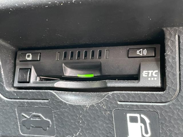 ルーミー Ｘ　Ｓ　ＦＵ１７８９　純正ＳＤナビ　ＢＴ　フルセグ　バックカメラ　ＥＴＣ　ＬＥＤフォグ　オートライト　オートハイビーム　左側パワスラ　スマートアシストＩＩＩ　ハーフエアロ　前席シートヒーター　社外１４ＡＷ（16枚目）
