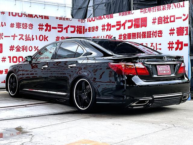 ＬＳ ＬＳ４６０　バージョンＣ　Ｉパッケージ　ＦＵ１７９９　黒本革パワーシート　シートエアコン　全席シートヒーター　リア３面電動シェード　パワートランク　クルコン　サンルーフ　サスコン　ローダウン　サイド・リアハーフエアロ　レオンハルト２０ＡＷ（12枚目）