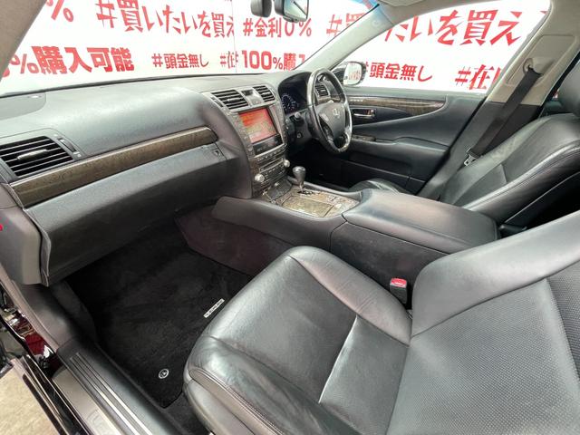 ＬＳ ＬＳ４６０　バージョンＣ　Ｉパッケージ　ＦＵ１７９９　黒本革パワーシート　シートエアコン　全席シートヒーター　リア３面電動シェード　パワートランク　クルコン　サンルーフ　サスコン　ローダウン　サイド・リアハーフエアロ　レオンハルト２０ＡＷ（18枚目）