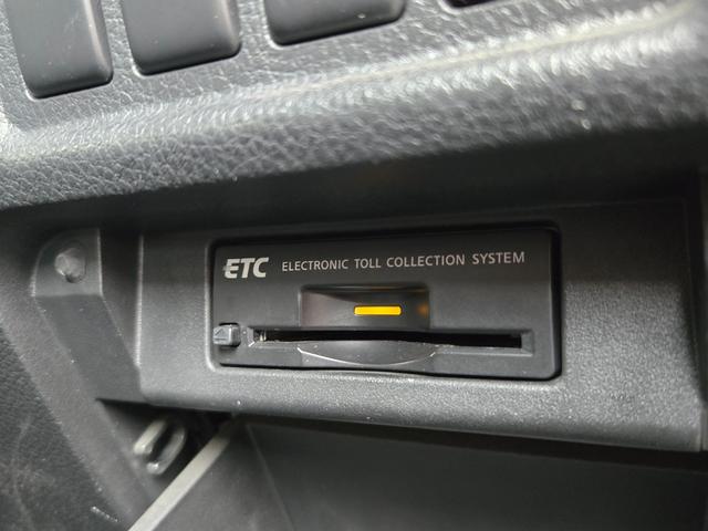 エルグランド ２５０ハイウェイスター　ＦＵ１８３９　純正ＨＤＤナビ　ＣＤ　ＤＶＤ　地デジフルセグ　Ｂｌｕｅｔｏｏｔｈ　ハンズフリー　バックカメラ　サイドカメラ　フロントカメラ　アラウンドビューモニター　ビルトインＥＴＣ（22枚目）