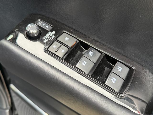 アルファードハイブリッド SR Cパッケージ FU1917 黒本革シート 2列目エグゼクティブパワーシート ツインムーンルーフ デジタルインナーミラー アルパイン12.8インチフリップダウンモニター レーダークルコン シグネチャーイルミブレード(29枚目)
