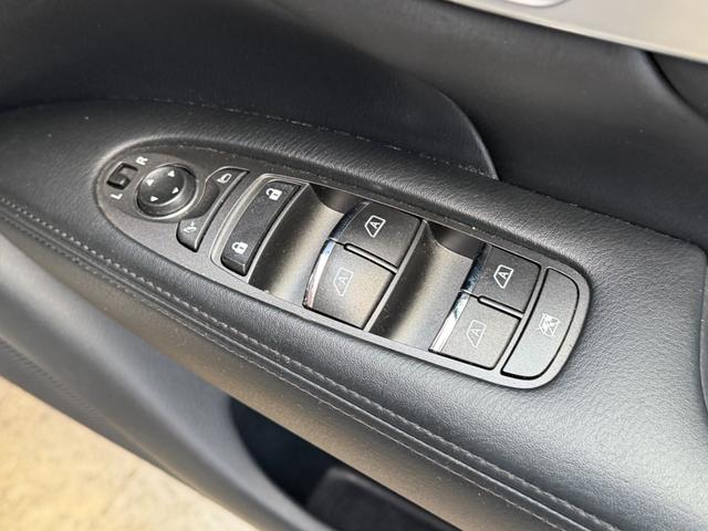 フーガ ２５０ＧＴ　ＦＵ１９３５　ＨＩＤヘッド　ＬＥＤフォグ　オートライト　ハーフレザーシート　パワーシート　シートメモリー　クルーズコントロール　エイムゲインフルエアロ　タナベ車高調ローダウン　エイムゲイン２０ＡＷ（37枚目）