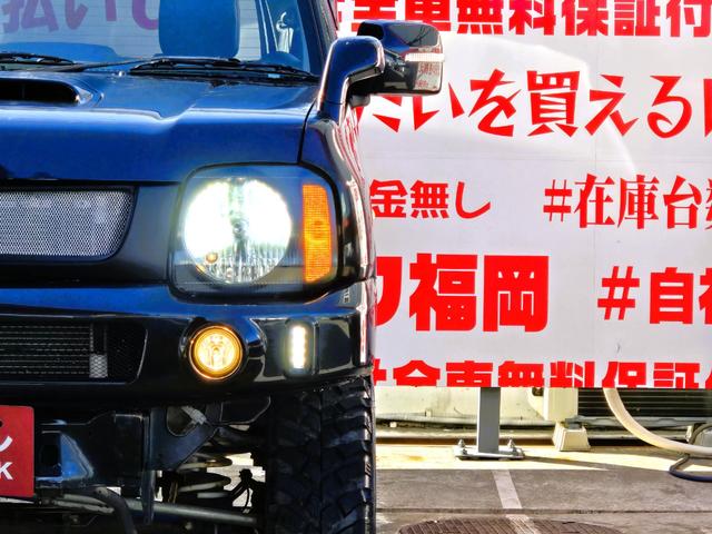 ジムニー ランドベンチャー　ＦＵ１９２２　ストラーダＳＤナビ　ＣＤ　ＤＶＤ　ＳＤ　地デジフルセグ　ハンズフリー　革巻ハンドル　ＨＩＤヘッドライト　フォグランプ　ＬＥＤデイライト　シートヒーター　電子制御機能型４ＷＤ　レザーシート（2枚目）