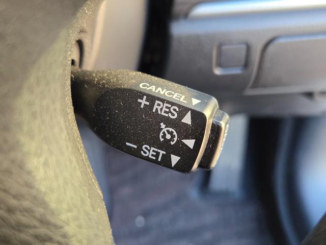 クラウンハイブリッド アスリートＳ　ＦＵ１９３７　純正８インチＨＤＤナビ　ＣＤ　ＤＶＤ　ＭＳＶ　地デジフルセグ　Ｂｌｕｅｔｏｏｔｈ　ハンズフリー　バックカメラ　ビルトインＥＴＣ　革巻ハンドル　ステアリングスイッチ　クルーズコントロール（26枚目）