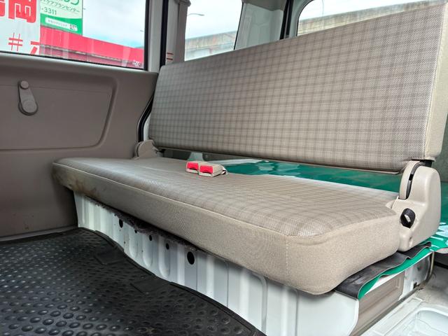 エブリイ PA FU1962 チューナーラジオ パワーステアリング ヘッドライトレベライザー 集中ドアロック 両側スライドドア ドアバイザー 運転席・助手席エアバック 12インチスチールホイール(16枚目)