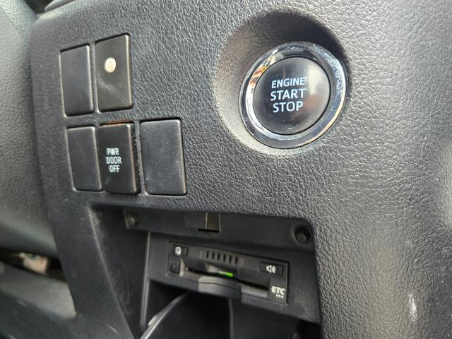 自社ローン対応！車を買いたい全ての方を応援します！詳しくは弊社ホームページまで！全国どこでも納車！在庫車輌多数掲載中！ＬＩＮＥでお問い合わせ可能　カーライフ福岡　福岡県糟屋郡粕屋町戸原西４丁目８−１１