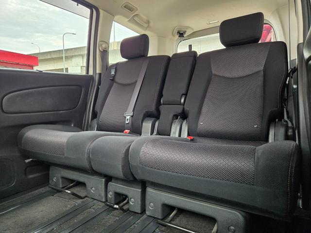 セレナ ハイウェイスター　Ｓ－ハイブリッド　ＦＵ１９７６　純正ＳＤナビ　ＣＤ　ＤＶＤ　ＳＤ　地デジフルセグ　Ｂｌｕｅｔｏｏｔｈ　ハンズフリー　バックカメラ　ビルトインＥＴＣ　革巻ハンドル　クルーズコントロール　オートライト　フォグランプ（12枚目）