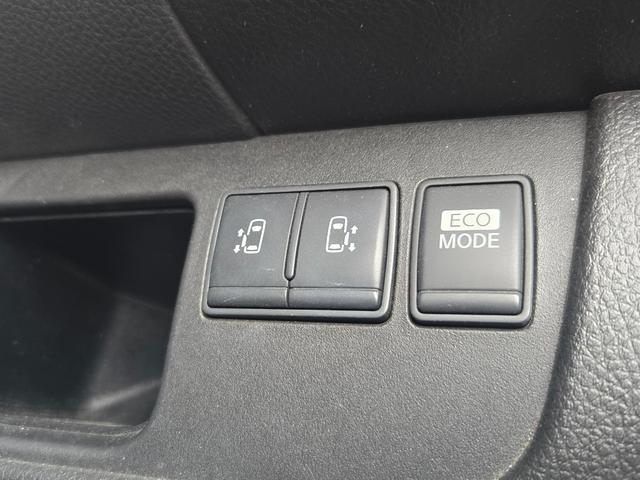 セレナ ハイウェイスター　Ｓ－ハイブリッド　ＦＵ１９７６　純正ＳＤナビ　ＣＤ　ＤＶＤ　ＳＤ　地デジフルセグ　Ｂｌｕｅｔｏｏｔｈ　ハンズフリー　バックカメラ　ビルトインＥＴＣ　革巻ハンドル　クルーズコントロール　オートライト　フォグランプ（21枚目）