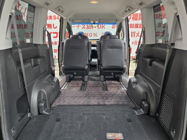 ステップワゴンスパーダ Ｚ　クールスピリット　ＦＵ１９６９　純正インターナビ　ＣＤ　ＤＶＤ　ＭＳＶ　地デジフルセグ　バックカメラ　ビルトインＥＴＣ　革巻ハンドル　ステアリングスイッチ　クルーズコントロール　パドルシフト　オートライト（9枚目）