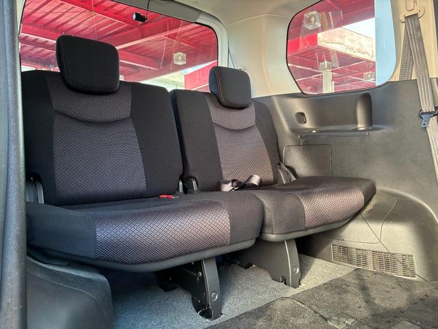 セレナ ハイウェイスター Vセレクション FU1974 純正メモリーナビ 地デジフルセグTV CD DVD Bluetooth SD バックカメラ 社外前後コーナーセンサー ステアリングスイッチ オートライト HIDヘッドライト(17枚目)