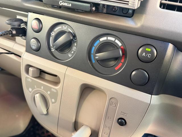 スクラム ＰＣ　ＦＵ３０１１　ゴリラナビ　ＡＭ／ＦＭチューナー　ＥＴＣ　キーレス　集中ロック　ドアバイザー　パワーステアリング　パワーウィンドウ　レベライザー　両側スライドドアー　ルーフキャリア　ドライブレコーダー（26枚目）