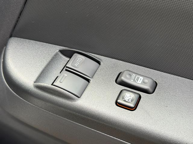 ハイエースバン ロングDX GLパッケージ FU3035 新品ナビ Bluetooth フルセグ バックカメラ ETC LEDヘッドライト オートライト リアヒーター リアクーラー デジタルインナーミラー 車線逸脱防止 衝突軽減ブレーキ(16枚目)
