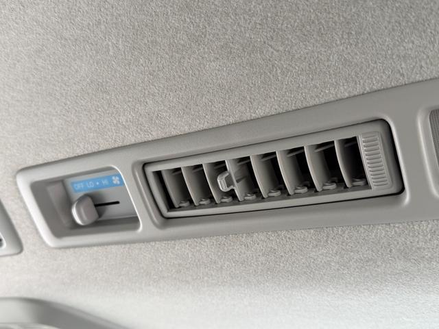 ハイエースバン ロングDX GLパッケージ FU3035 新品ナビ Bluetooth フルセグ バックカメラ ETC LEDヘッドライト オートライト リアヒーター リアクーラー デジタルインナーミラー 車線逸脱防止 衝突軽減ブレーキ(26枚目)