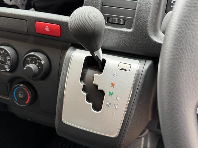 ハイエースバン ロングDX GLパッケージ FU3035 新品ナビ Bluetooth フルセグ バックカメラ ETC LEDヘッドライト オートライト リアヒーター リアクーラー デジタルインナーミラー 車線逸脱防止 衝突軽減ブレーキ(32枚目)