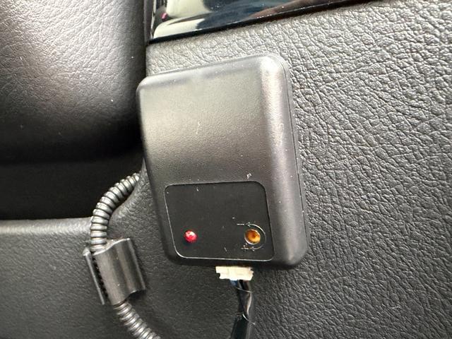 ヴェルファイア ２．４Ｚ　プラチナムセレクション　ＦＵ３０８６　アドミレイションシートカバー　クルーズコントロール　ＨＫＳ車高調　ピアノ調ブラックインパネ　社外ＬＥＤテール　エイムゲインタイプフロント・リアエアロバンパー　社外マフラー（16枚目）