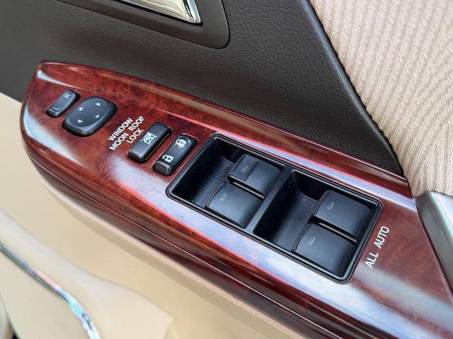 ヴェルファイア ３．５Ｚ　Ｇエディション　ＦＵ３１２７　エグゼクティブパワーシート　オットマン　ツインムーンルーフ　クルーズコントロール　クリアランスソナー　フリップダウンモニター　タナベローダウンスプリング　ヴェネルディ２０インチＡＷ（14枚目）