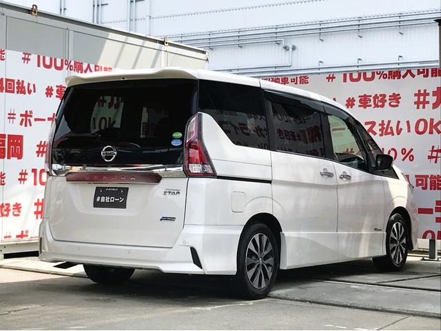 セレナ ハイウェイスター　ＦＵ１７３３　純正ＳＤナビ　地デジフルセグＴＶ　ＣＤ　ＤＶＤ　Ｂｌｕｅｔｏｏｔｈ　バックカメラ　アラウンドビューモニター　ステアリングスイッチ　クルーズコントロール　オートパイロット（5枚目）