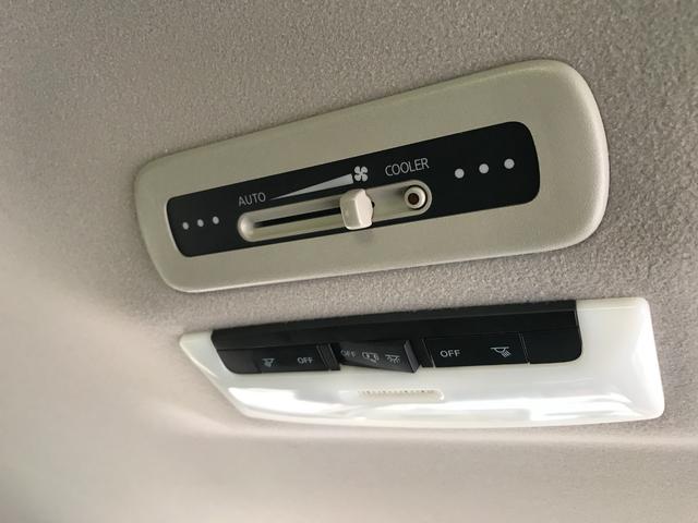 セレナ ハイウェイスター　ＦＵ１７３３　純正ＳＤナビ　地デジフルセグＴＶ　ＣＤ　ＤＶＤ　Ｂｌｕｅｔｏｏｔｈ　バックカメラ　アラウンドビューモニター　ステアリングスイッチ　クルーズコントロール　オートパイロット（25枚目）