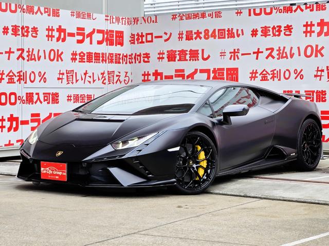 ウラカン 　ＦＵ０９０２　アドペルソナムカラー　マッドブラック　Ｎａｒｖｉ２０インチ鍛造軽量ホイール　イエローカーボンブレーキキャリパー　リアボンネット／ビジブルカーボン　スタイルパック／ハイグロスブラック（4枚目）