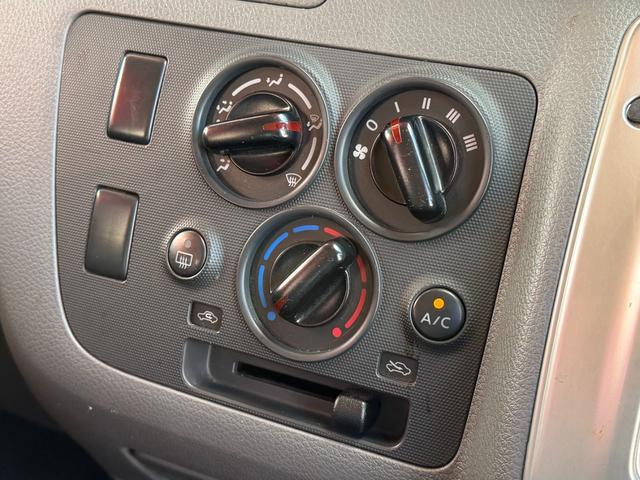 ＮＶ３５０キャラバンバン ロングライダーＤＸ　ＦＵ３１８７　純正メナビ　ＣＤ　ＳＤ　フルセグ　バックカメラ　ＥＴＣ　ウインカー付ドアミラー　ＨＩＤ　フォグ　両側スライドドア　オートクロージャー　デイライト　フロントハーフスポイラー　社外１５ＡＷ（31枚目）