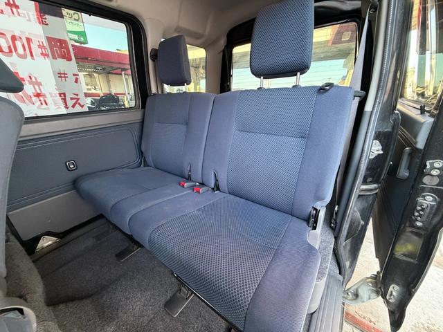 ハイゼットカーゴ クルーズ　ＦＵ３１８８　純正オーディオ（ＡＭ・ＦＭ・ＣＤ）パワーウインドウ　電格ミラー　ヘットライトレベライザー　オーバーヘッドコンソール　ドアバイザー　　エアコン　パワーステアリング　Ｗエアバッグ（13枚目）