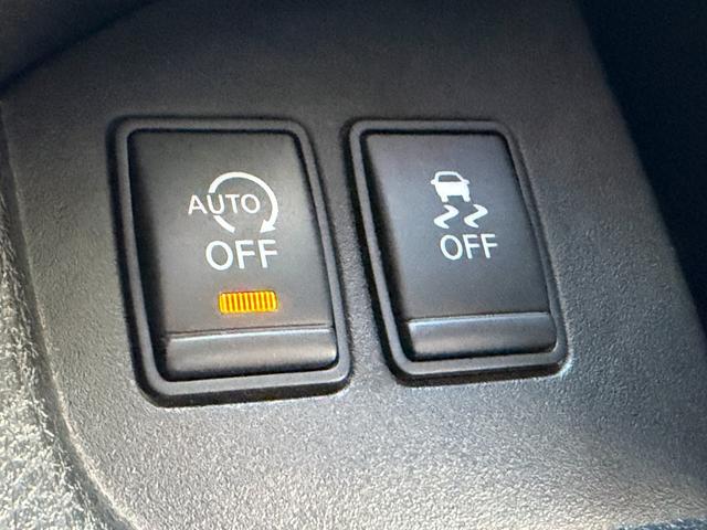 セレナ ライダー　ＦＵ３２１７　Ｂｌｕｅｔｏｏｔｈ　フルセグ　バックカメラ　ＥＴＣ　　ＨＩＤヘッド　フォグ　オートライト　両側パワスラ　リアサイドシェード　ウォークスルー　クルーズコントロール　フリップダウンモニター（28枚目）