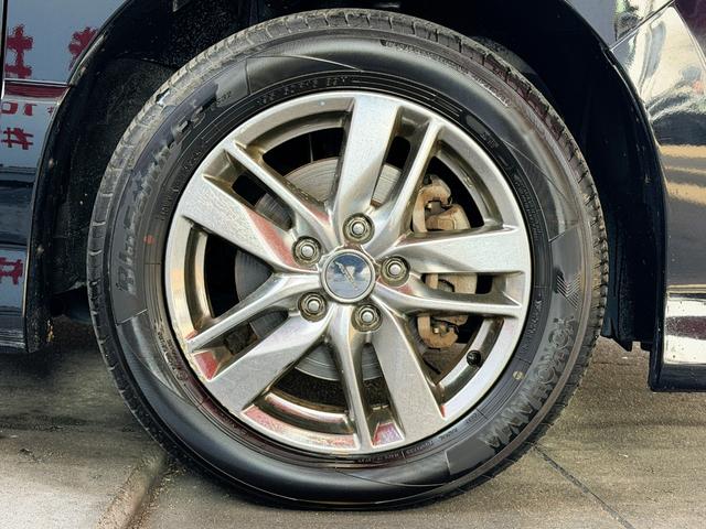 セレナ ライダー　ＦＵ３２１７　Ｂｌｕｅｔｏｏｔｈ　フルセグ　バックカメラ　ＥＴＣ　　ＨＩＤヘッド　フォグ　オートライト　両側パワスラ　リアサイドシェード　ウォークスルー　クルーズコントロール　フリップダウンモニター（30枚目）