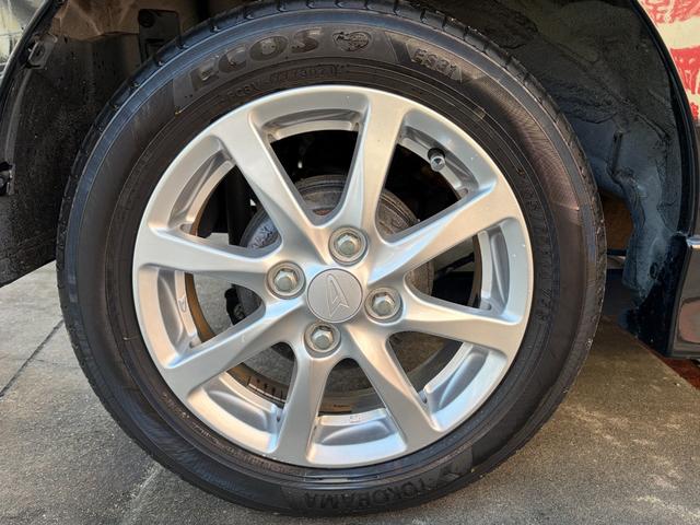 タント カスタムＸ　３２１８　４ＷＤ　クラリオンＳＤナビ　ＤＶＤ　ＳＤ　Ｂｌｕｅｔｏｏｔｈ　バックカメラ　ＥＴＣ　フルセグ　ドアバイザー　オートエアコン　スマートキー　ＨＩＤライト　フォグランプ　左側パワースライドドア（27枚目）