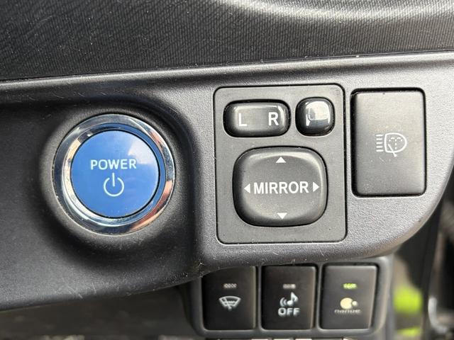 アクア Ｇ　３２４８　純正ＨＤＤナビ　ＣＤ　ＳＤ　ＤＶＤ　Ｂｌｕｅｔｏｏｔｈ　ＶＴＲ　ＴＶ走行中視聴可能　フルセグ　バックカメラ　スマートキー　プッシュスタート　ステアリングスイッチ　オートライト（24枚目）